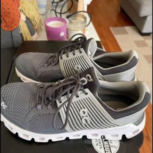 On cloud Running shoes